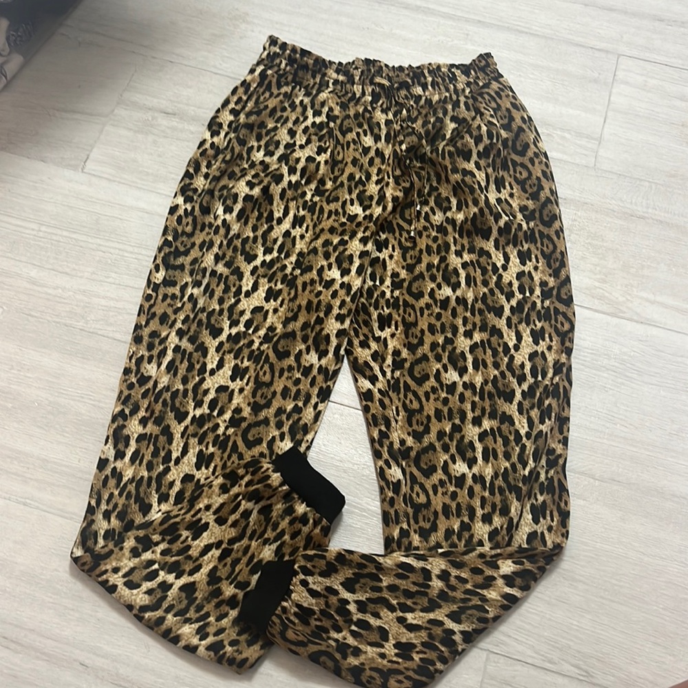 Zara leopard jogger pants xs